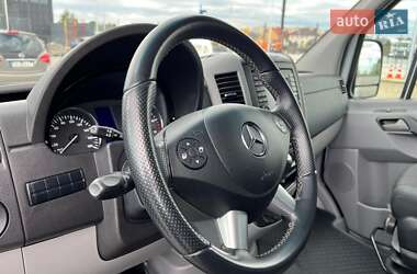 Грузовой фургон Mercedes-Benz Sprinter 2017 в 