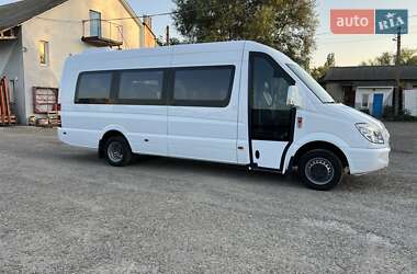 Туристический / Междугородний автобус Mercedes-Benz Sprinter 2012 в Хотине