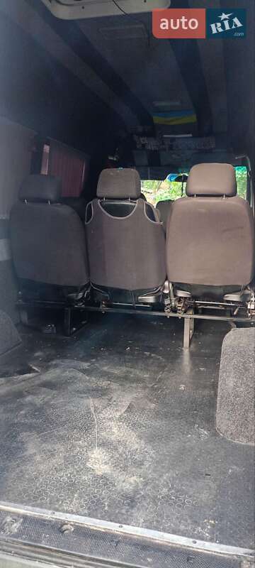 Вантажопасажирський фургон Mercedes-Benz Sprinter 2002 в Теребовлі