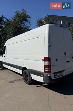 Грузовой фургон Mercedes-Benz Sprinter 2014 в 