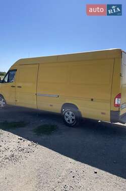 Грузовой фургон Mercedes-Benz Sprinter 2004 в 
