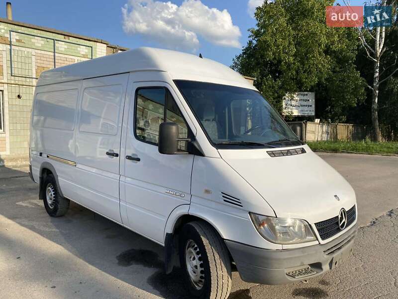 Mercedes-Benz Sprinter 2005