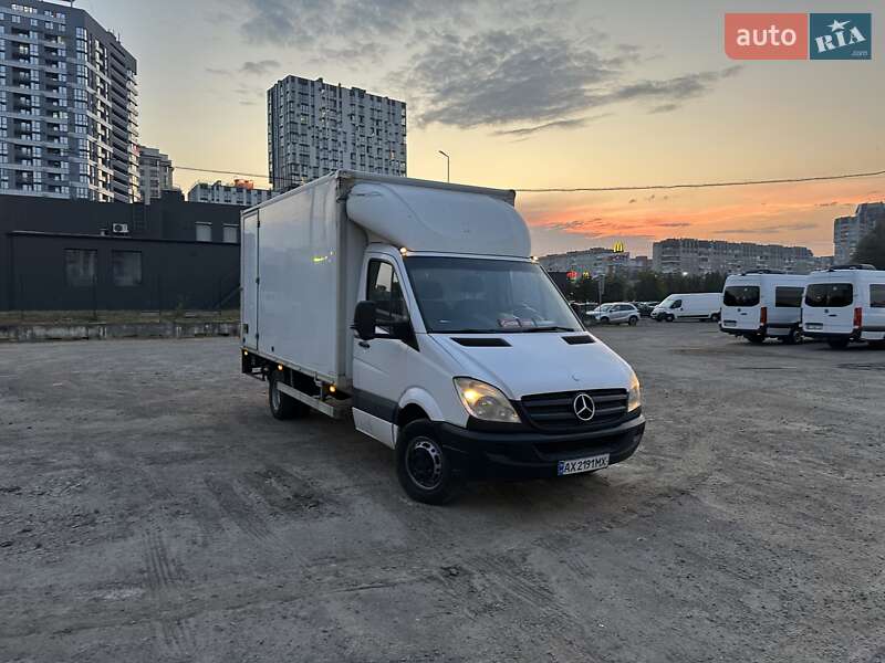 Mercedes-Benz Sprinter 2012