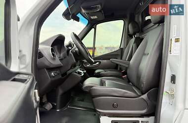Грузовой фургон Mercedes-Benz Sprinter 2021 в 