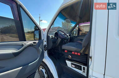 Грузовой фургон Mercedes-Benz Sprinter 2005 в  фото 6 Грузовой фургон Mercedes-Benz Sprinter 2005 в