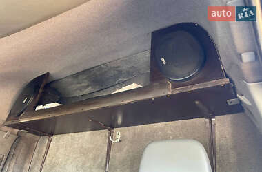 Грузовой фургон Mercedes-Benz Sprinter 2005 в  фото 11 Грузовой фургон Mercedes-Benz Sprinter 2005 в