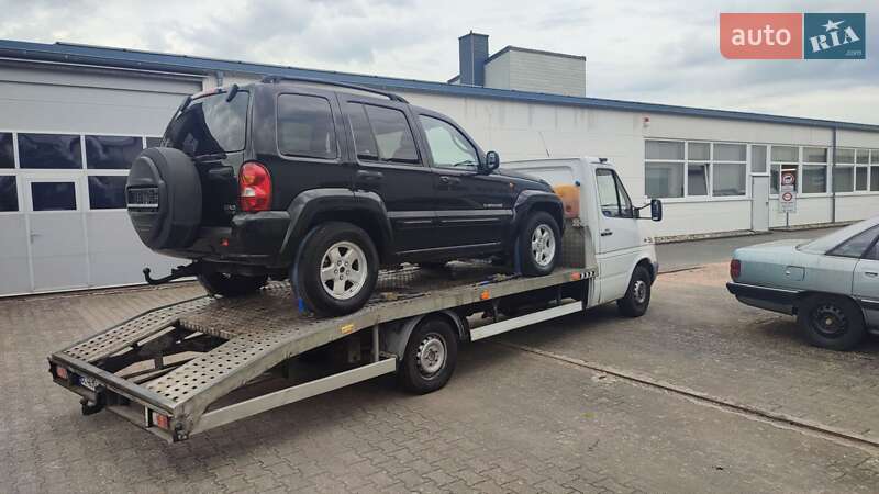 Mercedes-Benz Sprinter 2004