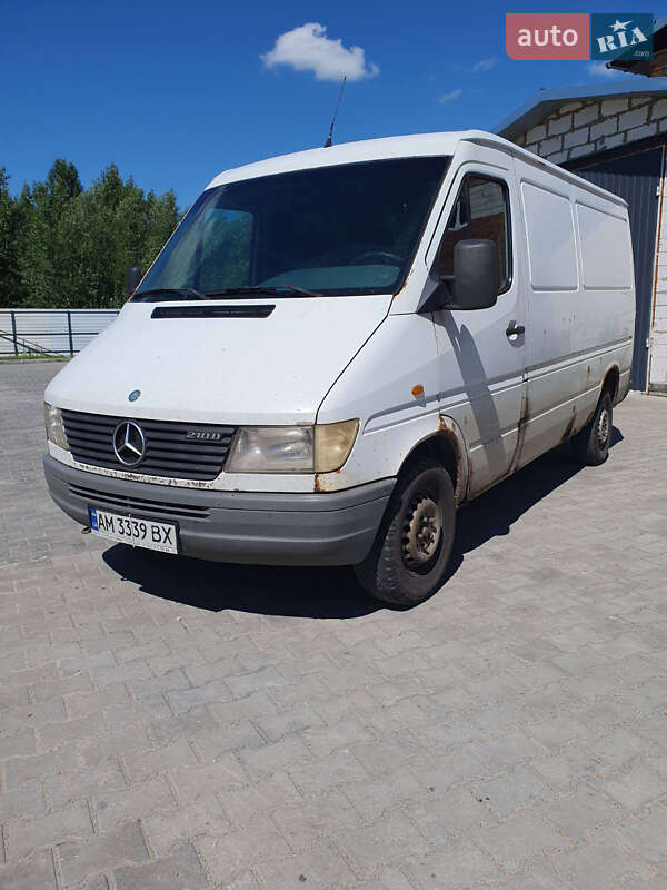 Вантажний фургон Mercedes-Benz Sprinter 1999 в 