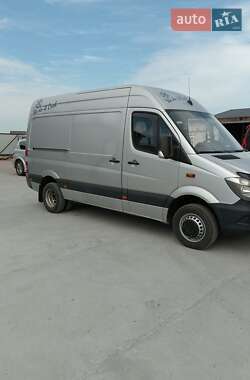 Грузовой фургон Mercedes-Benz Sprinter 2012 в 