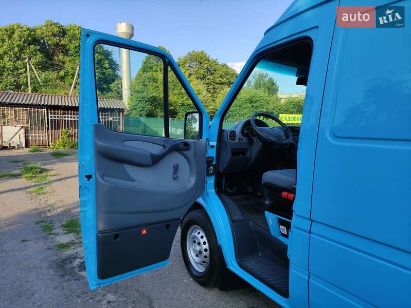 Грузовой фургон Mercedes-Benz Sprinter 2006 в Ровно