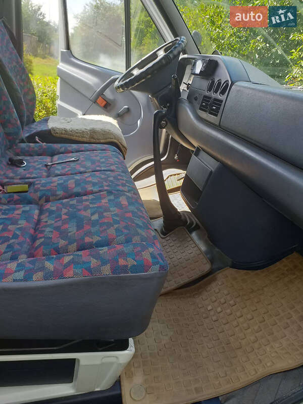 Вантажний фургон Mercedes-Benz Sprinter 1995 в Києві фото 8 Вантажний фургон Mercedes-Benz Sprinter 1995 в Києві