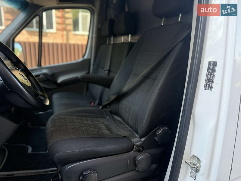 Вантажний фургон Mercedes-Benz Sprinter 2015 в Коломиї фото 22 Вантажний фургон Mercedes-Benz Sprinter 2015 в Коломиї