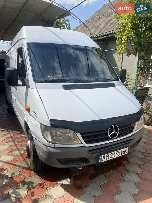 Mercedes-Benz Sprinter 2004