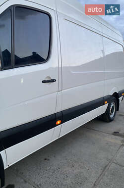 Грузовой фургон Mercedes-Benz Sprinter 2009 в 