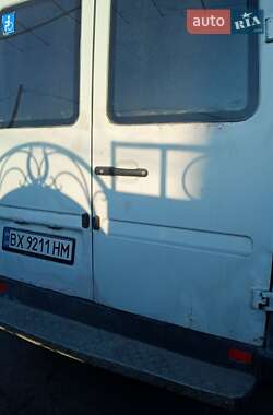 Грузовой фургон Mercedes-Benz Sprinter 2004 в 