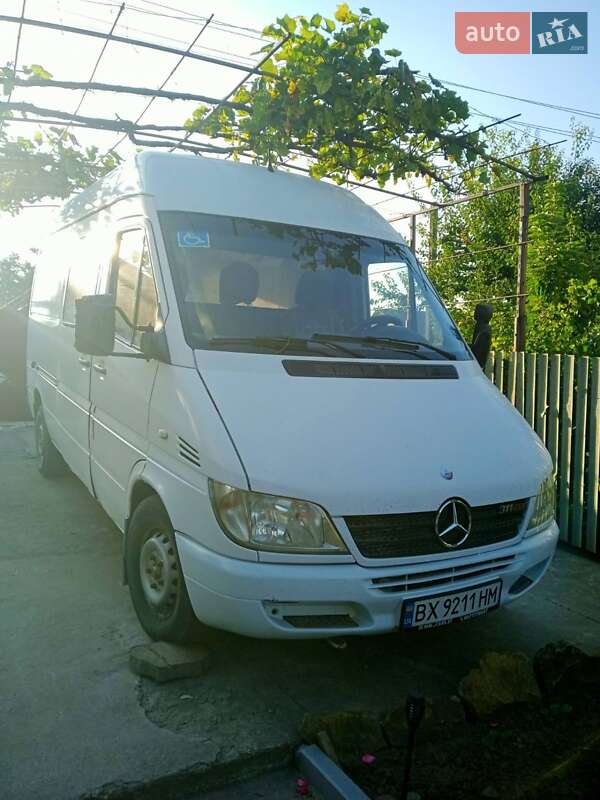 Mercedes-Benz Sprinter 2004
