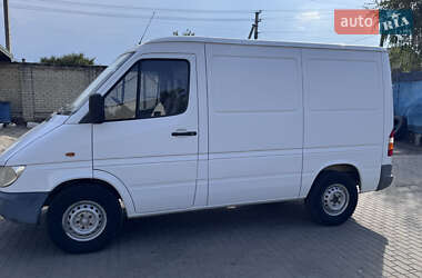 Грузовой фургон Mercedes-Benz Sprinter 2002 в 