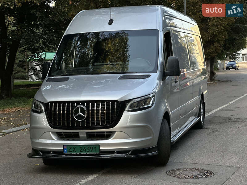 Грузовой фургон Mercedes-Benz Sprinter 2018 в Черновцах