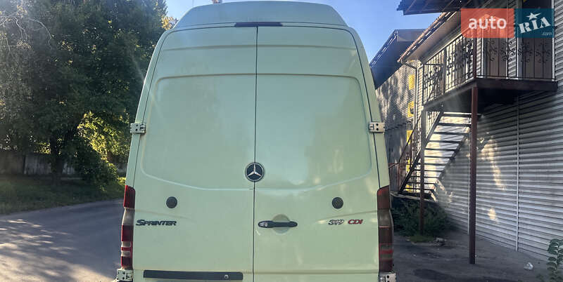 Туристический / Междугородний автобус Mercedes-Benz Sprinter 2011 в Киеве