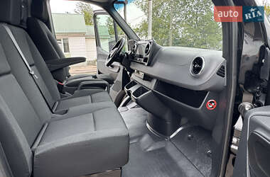 Грузовой фургон Mercedes-Benz Sprinter 2019 в 