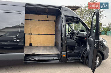 Грузовой фургон Mercedes-Benz Sprinter 2019 в 