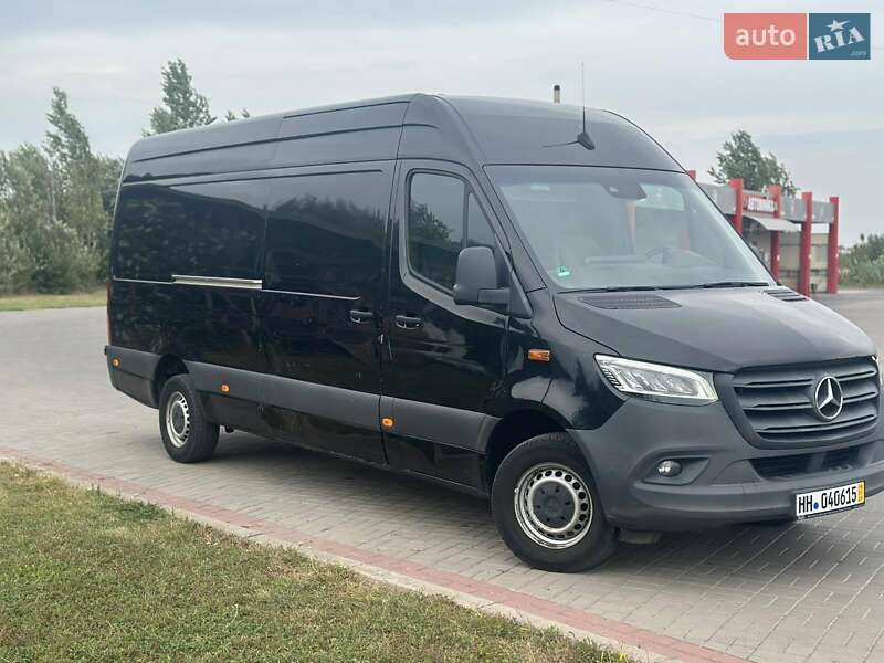 Грузовой фургон Mercedes-Benz Sprinter 2020 в Нововолынске