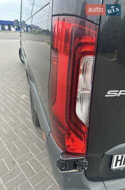 Грузовой фургон Mercedes-Benz Sprinter 2020 в 