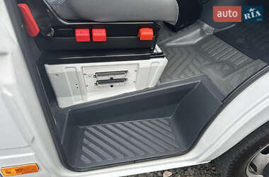 Микроавтобус Mercedes-Benz Sprinter 2006 в 