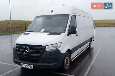 Грузовой фургон Mercedes-Benz Sprinter 2021 в 