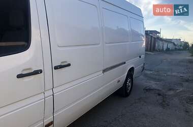 Грузовой фургон Mercedes-Benz Sprinter 2005 в 