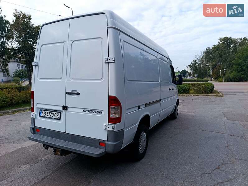 Вантажний фургон Mercedes-Benz Sprinter 2005 в Броварах