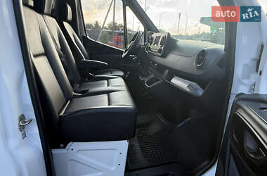 Грузовой фургон Mercedes-Benz Sprinter 2021 в 