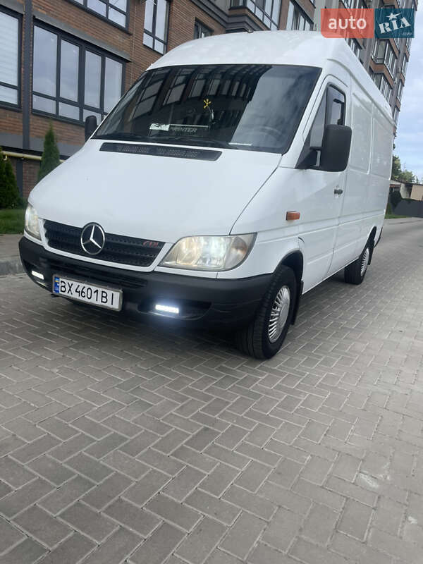 Mercedes-Benz Sprinter 2005