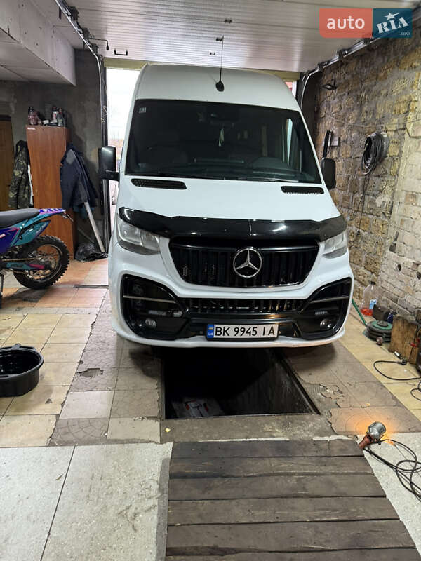 Микроавтобус Mercedes-Benz Sprinter 2019 в Березному