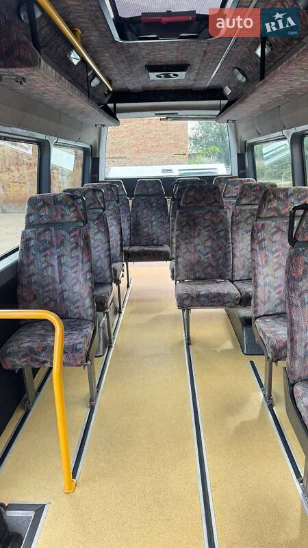 Городской автобус Mercedes-Benz Sprinter 1998 в Кривом Роге