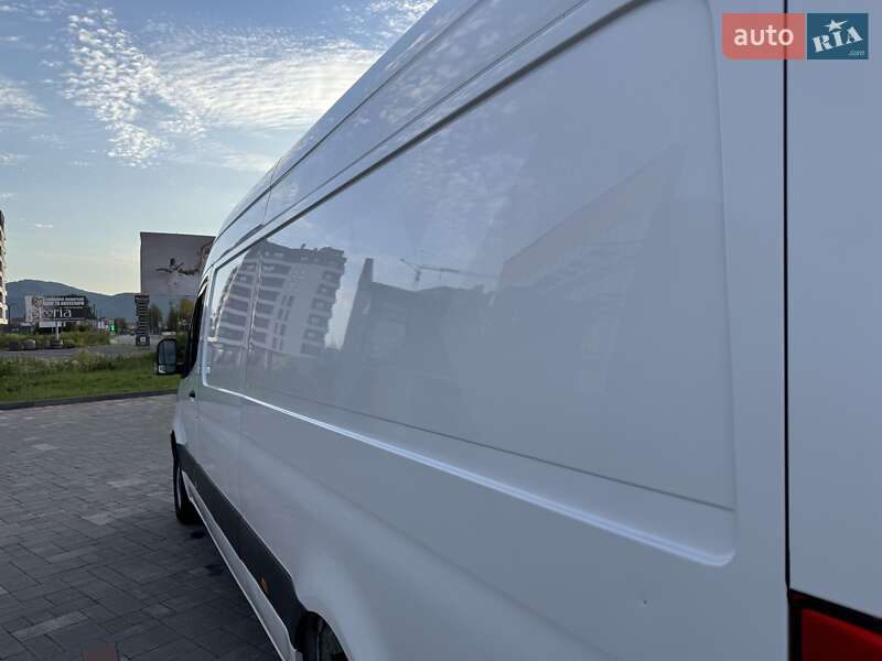 Вантажний фургон Mercedes-Benz Sprinter 2018 в Хусті