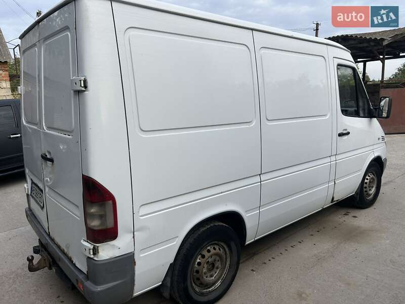 Грузовой фургон Mercedes-Benz Sprinter 2004 в Виннице