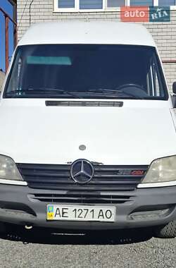Вантажний фургон Mercedes-Benz Sprinter 2000 в Дніпрі