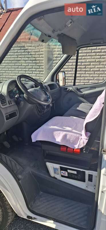Грузовой фургон Mercedes-Benz Sprinter 2000 в Днепре