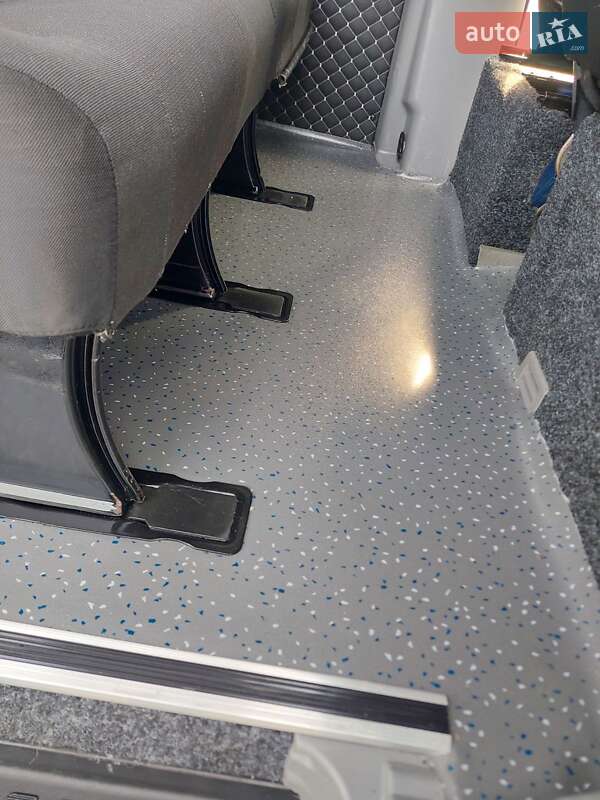 Микроавтобус грузовой (до 3,5т) Mercedes-Benz Sprinter 2014 в Виннице фото 48 Микроавтобус грузовой (до 3,5т) Mercedes-Benz Sprinter 2014 в Виннице