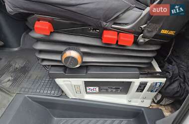 Грузовой фургон Mercedes-Benz Sprinter 2005 в 