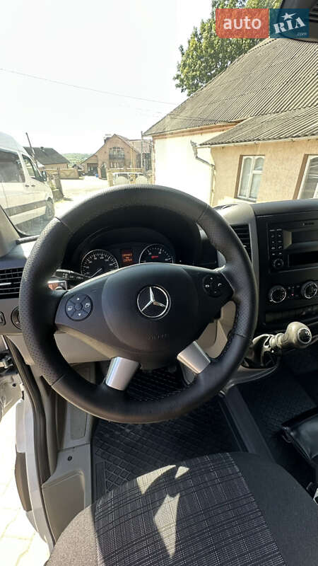 Грузовой фургон Mercedes-Benz Sprinter 2017 в Черновцах