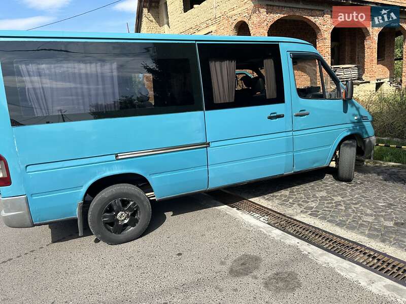 Микроавтобус Mercedes-Benz Sprinter 2005 в 