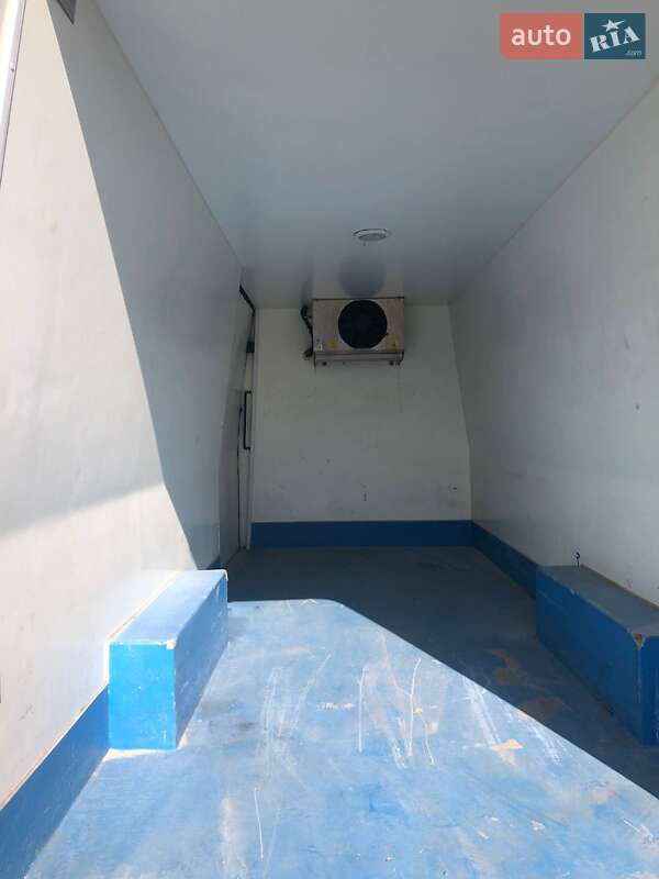 Вантажний фургон Mercedes-Benz Sprinter 2011 в Харкові