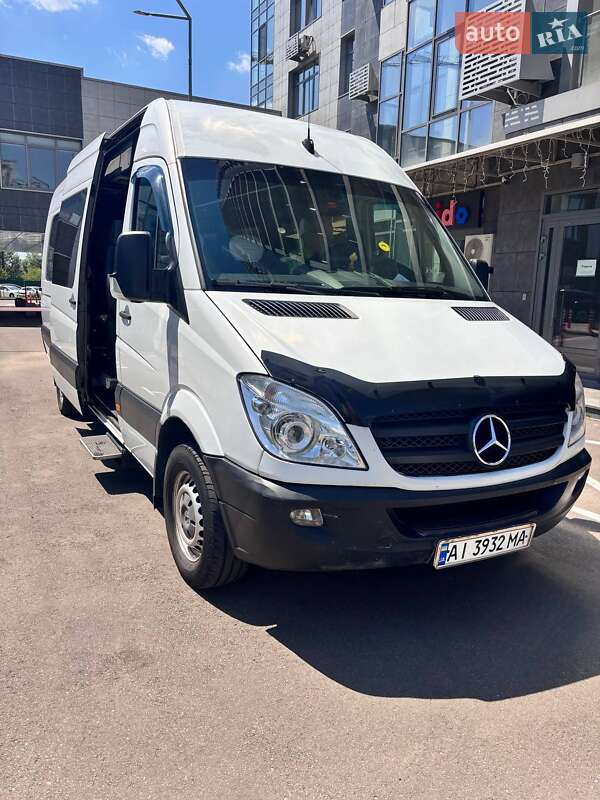 Микроавтобус Mercedes-Benz Sprinter 2011 в Киеве фото 6 Микроавтобус Mercedes-Benz Sprinter 2011 в Киеве