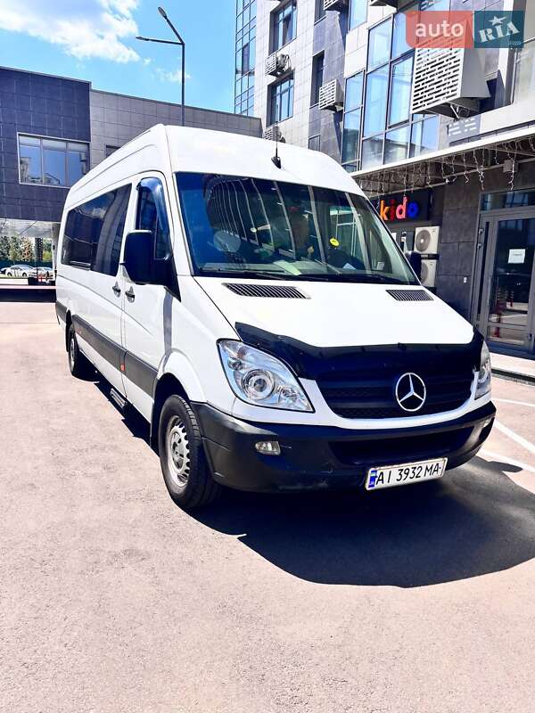 Микроавтобус Mercedes-Benz Sprinter 2011 в Киеве фото 5 Микроавтобус Mercedes-Benz Sprinter 2011 в Киеве
