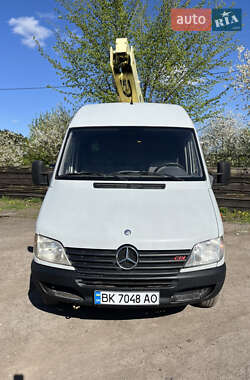 Другие грузовики Mercedes-Benz Sprinter 2001 в 