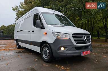 Грузовой фургон Mercedes-Benz Sprinter 2020 в 
