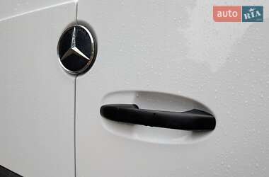 Грузовой фургон Mercedes-Benz Sprinter 2020 в 