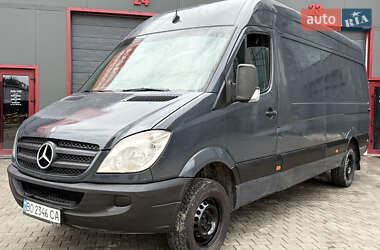 Грузовой фургон Mercedes-Benz Sprinter 2010 в 